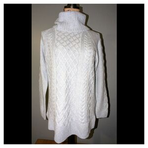 Croft & Barrow medium turtleneck sweater